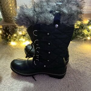 Sorel Black Quilted Boots with Gray Fur Trim